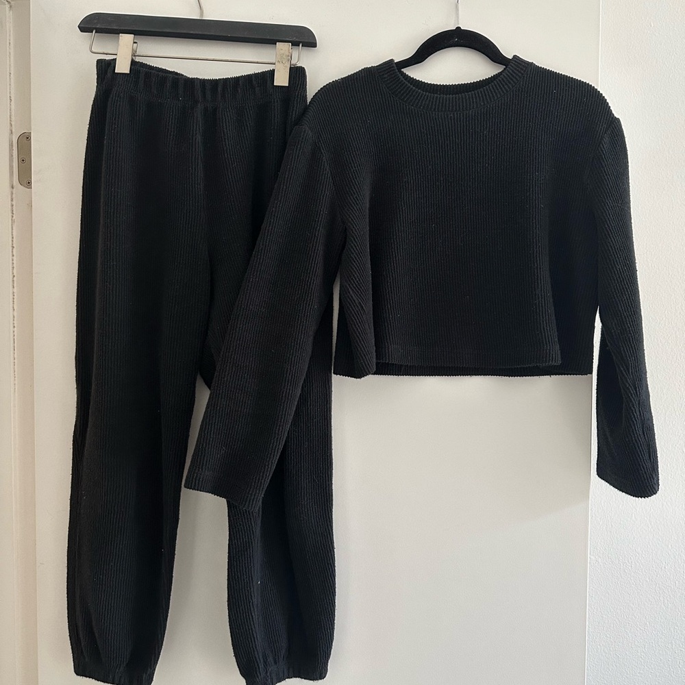 reformation sweat suit